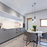 #stayhere - Brand New & Ultra Modern 1bdr Upscale Neighbourhood Paupys Apartman